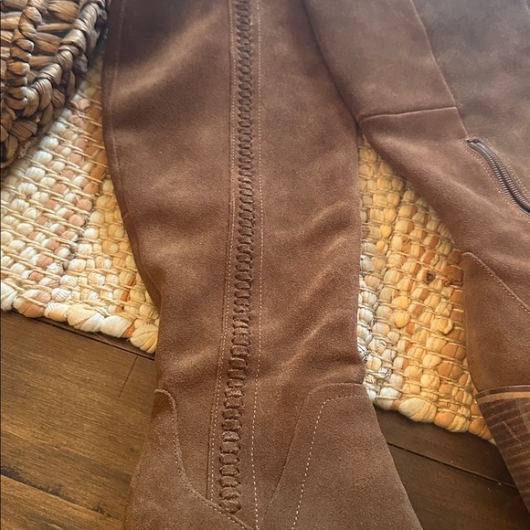 Steve Madden Brown Heeled Boots - Picture 2 of 6